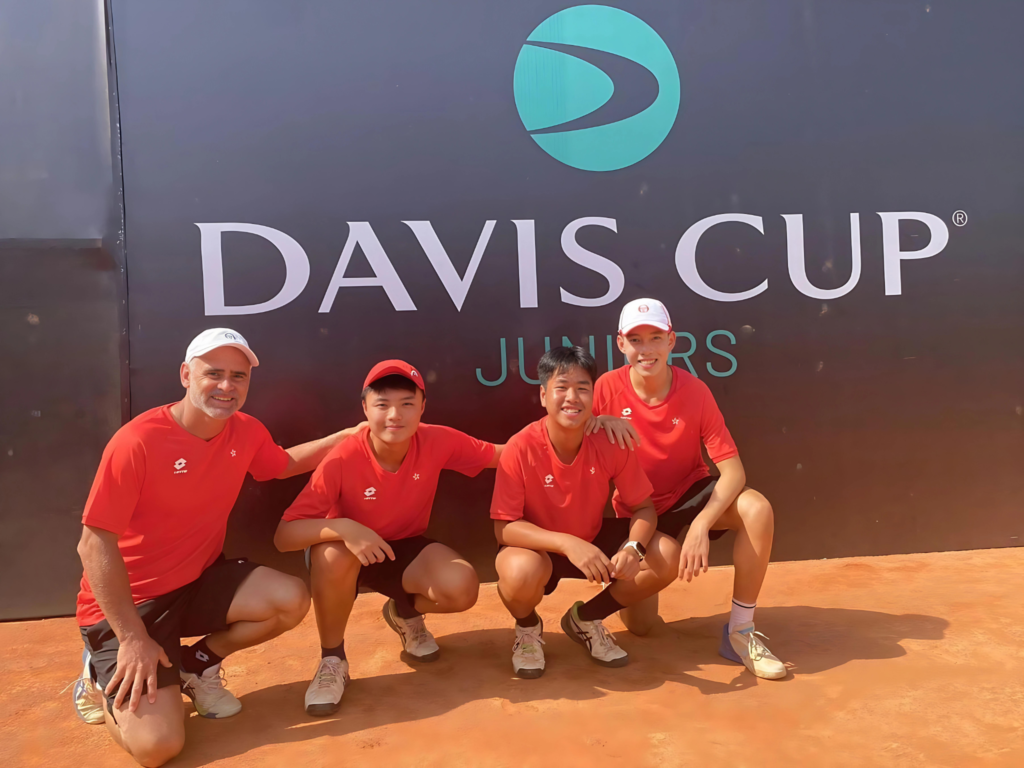 International tennis coaching